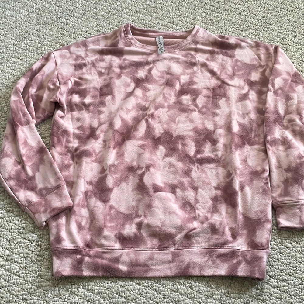 Mauve / dusty rose tie dye Athleta sweatshirt; gently used; comfortable